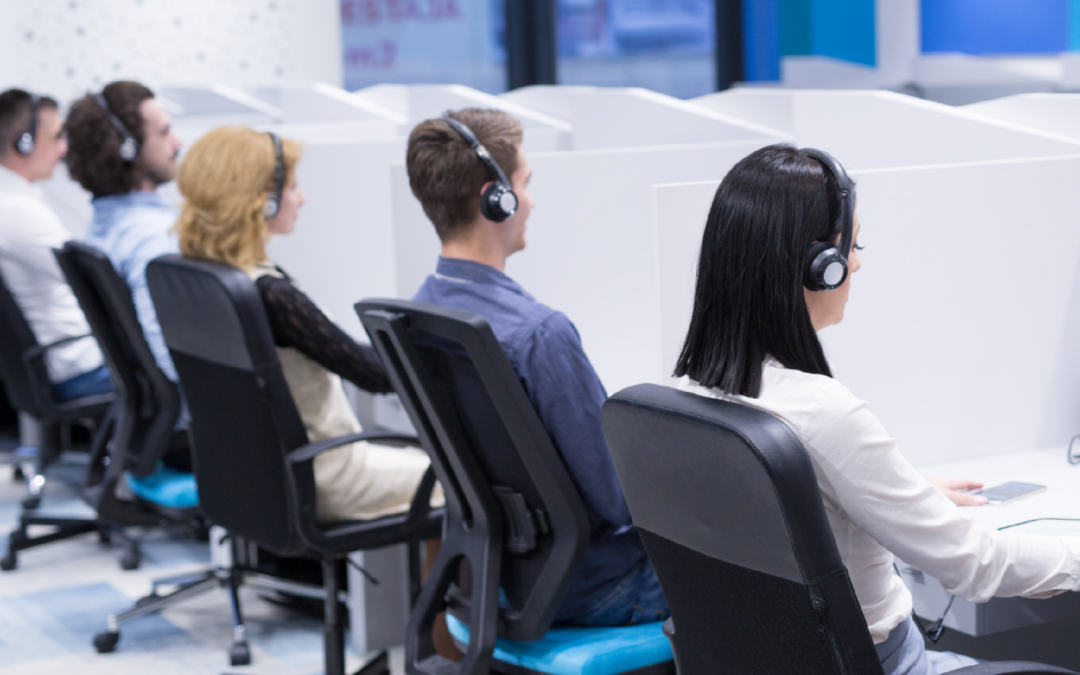 Small But Mighty: 3 Advantages Local Agents Have Over National Call Centers